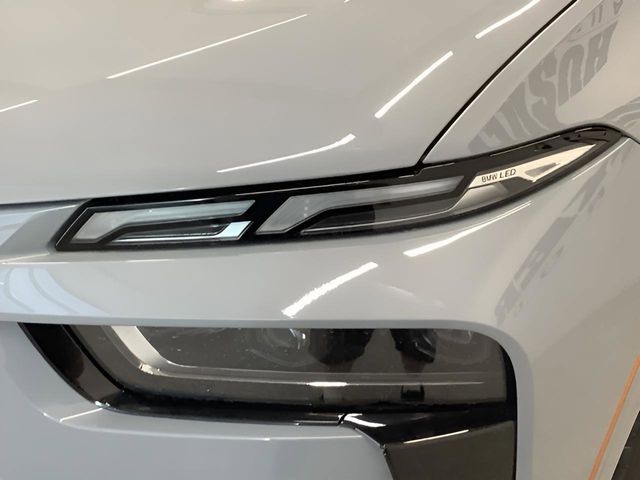 2026 BMW X7 M60i - Photo 10