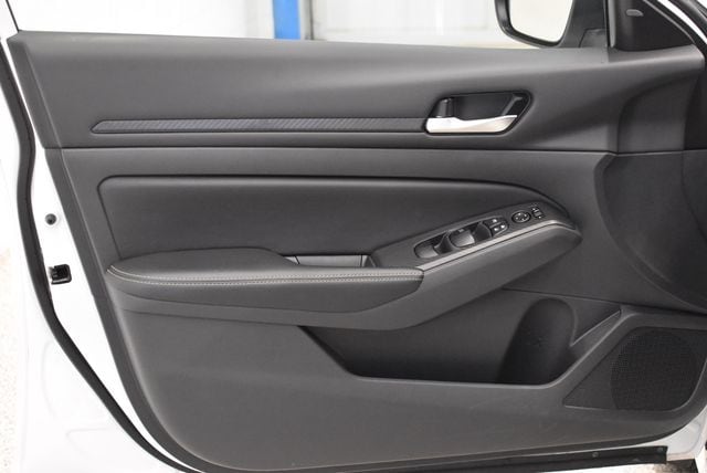 2025 Nissan Altima SV - Photo 20