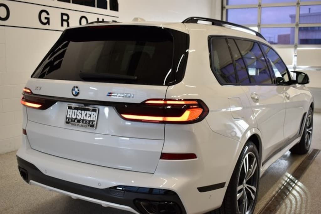 New 2026 BMW X7 M60i SUV