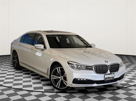 2018 BMW 740i xDrive Sedan