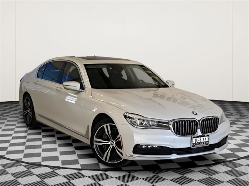Used 2018 BMW 740i xDrive Sedan