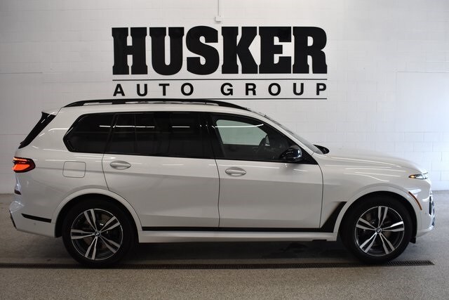2026 Bmw X7 M60i photo 2