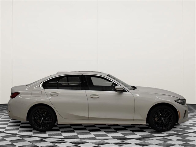 2026 Bmw 330i xDrive Sedan photo 2