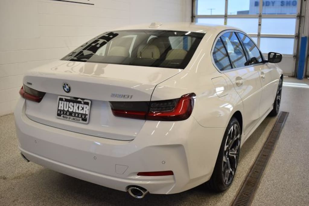 New 2026 BMW 330i xDrive Sedan