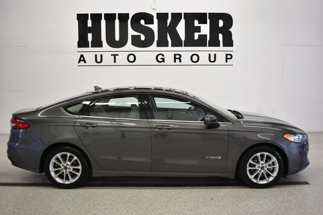 Used 2019 Ford Fusion Hybrid SE with VIN 3FA6P0LU8KR125762 for sale in Lincoln, NE