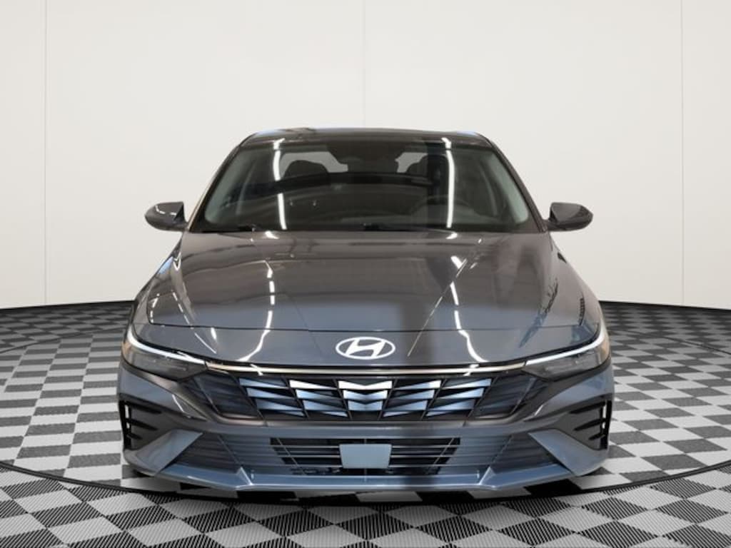 Used 2025 Hyundai Elantra SEL Convenience Sedan