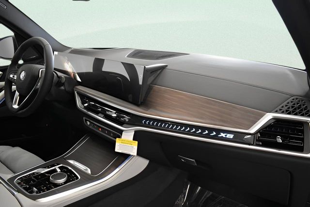 2026 BMW X5 50e - Photo 13
