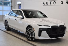 2026 BMW 740i xDrive Sedan