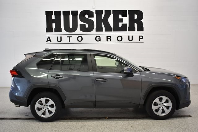 Used 2019 Toyota RAV4 LE with VIN JTMG1RFVXKD508412 for sale in Lincoln, NE