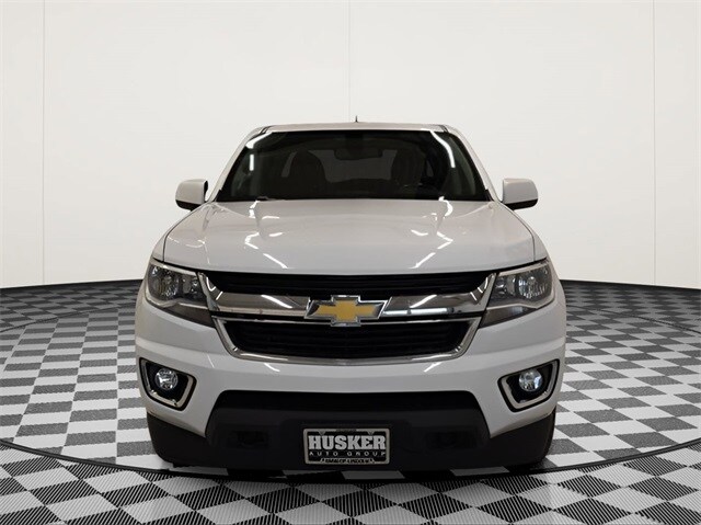 2016 Chevrolet Colorado LT photo 2