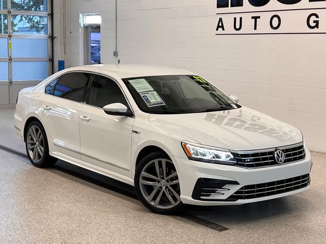 Pure White 2017 Volkswagen Passat Sedan Front-Wheel Drive 6-Speed Automatic