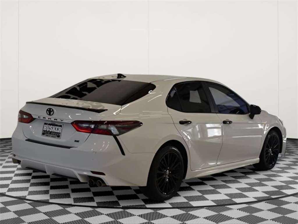 Used 2021 Toyota Camry SE Sedan
