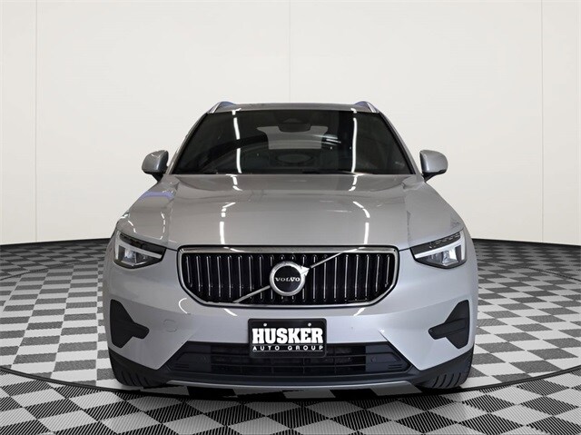 2024 Volvo XC40 Core photo 3