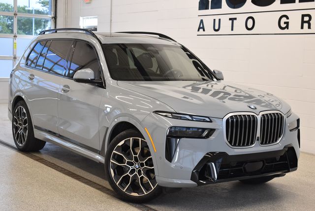 2024 BMW X7 xDrive40i's photo