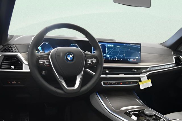 2026 BMW X5 50e - Photo 16