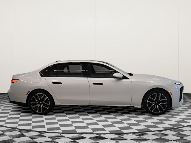 2026 BMW 7 Series 740i xDrive Sedan's photo