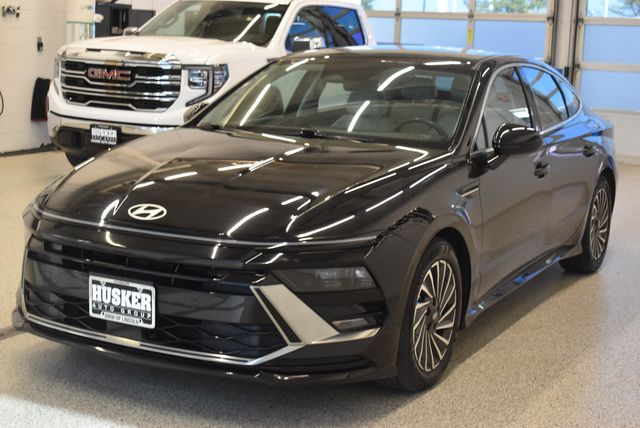 2025 Hyundai Sonata Hybrid SEL - Photo 9