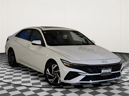 2025 Hyundai Elantra Hybrid Limited Sedan
