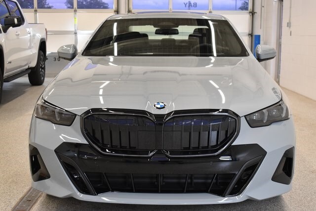 2026 Bmw 530i xDrive photo 3