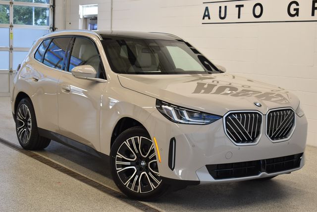 2026 BMW X3 30 XDRIVE's photo