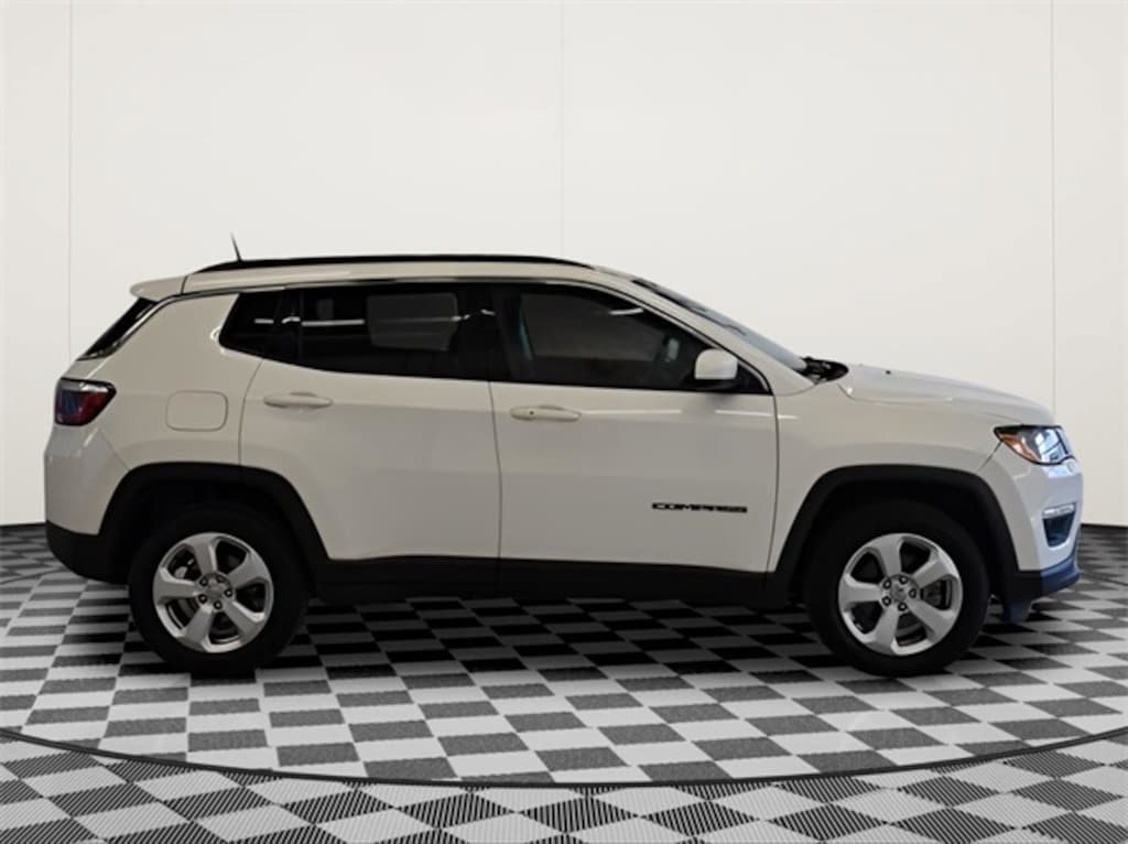 Used 2019 Jeep Compass Latitude 4x4 SUV
