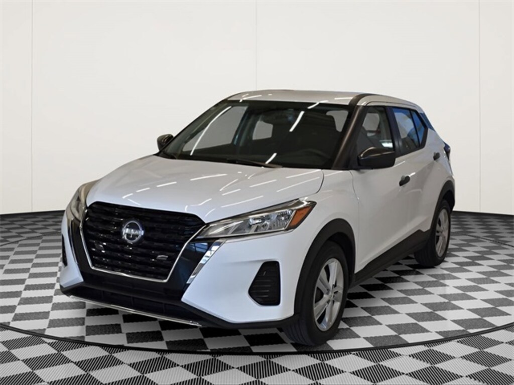 Used 2022 Nissan Kicks S SUV