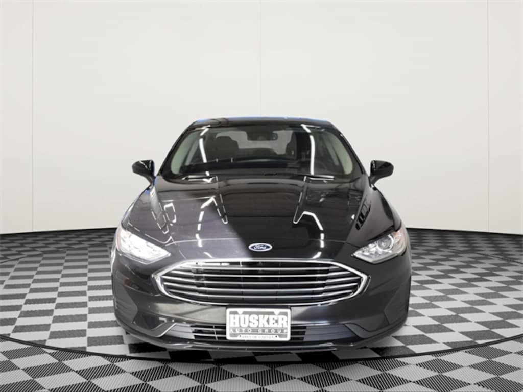 Used 2020 Ford Fusion Hybrid SE Sedan