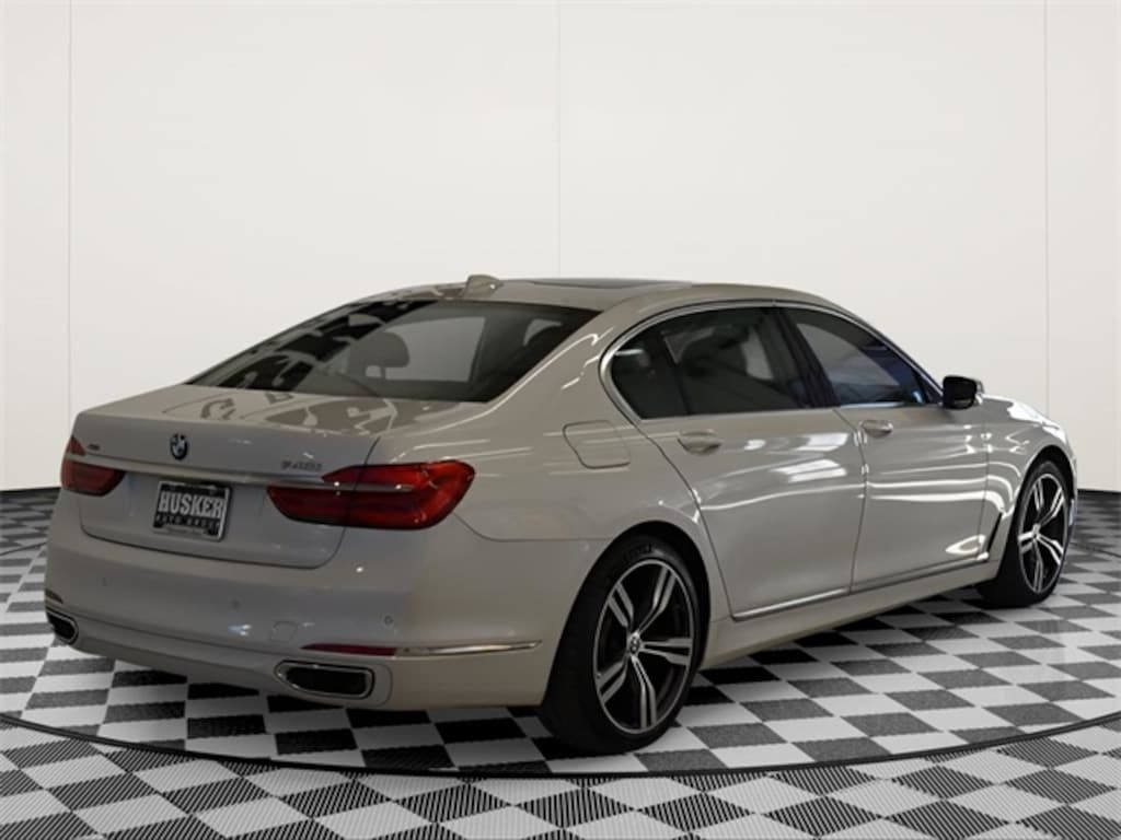 Used 2018 BMW 740i xDrive Sedan