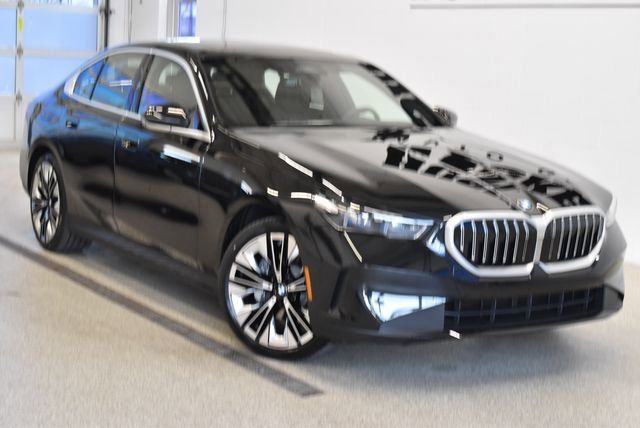 2026 BMW 5 Series 530i xDrive Sedan's photo