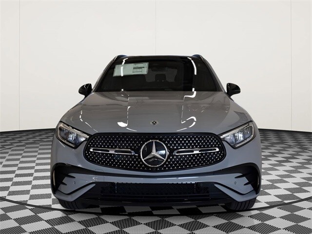 2026 Mercedes Benz GLC 300 4MATIC photo 3