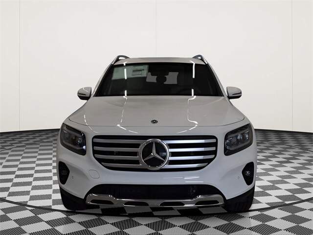 2025 Mercedes Benz GLB 250 4MATIC photo 2
