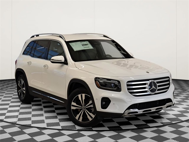 2025 Mercedes-Benz GLB Base's photo