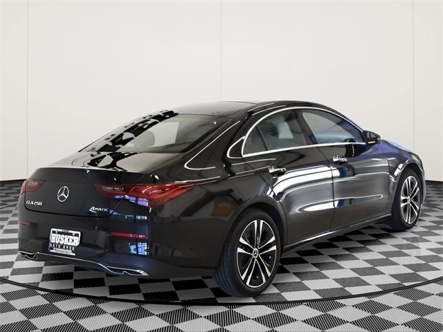 2025 Mercedes Benz CLA 250 4MATIC photo 4