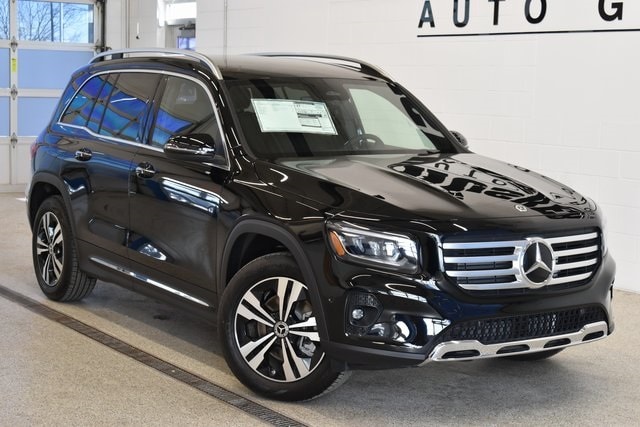 2025 Mercedes-Benz GLB Base's photo