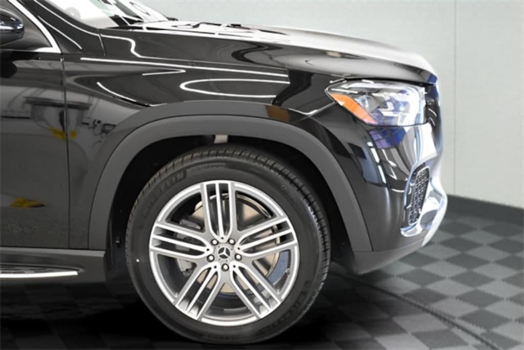 New 2026 Mercedes-Benz GLS 450 4MATIC SUV