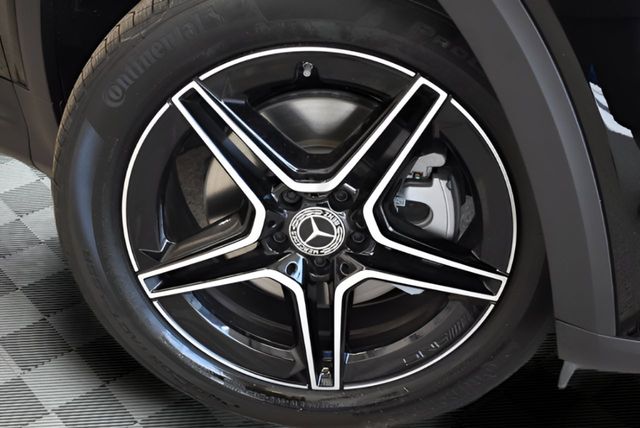 2026 Mercedes-Benz GLB GLB 250 - Photo 32