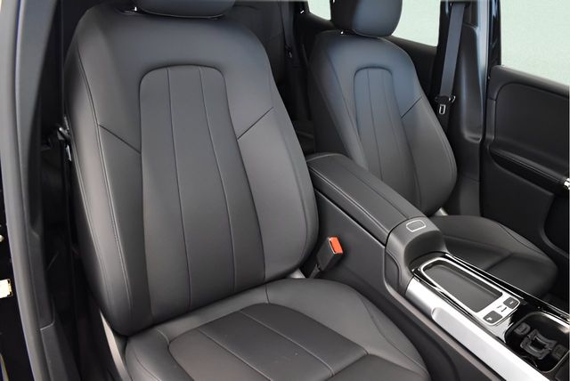 2026 Mercedes-Benz GLB GLB 250 - Photo 9