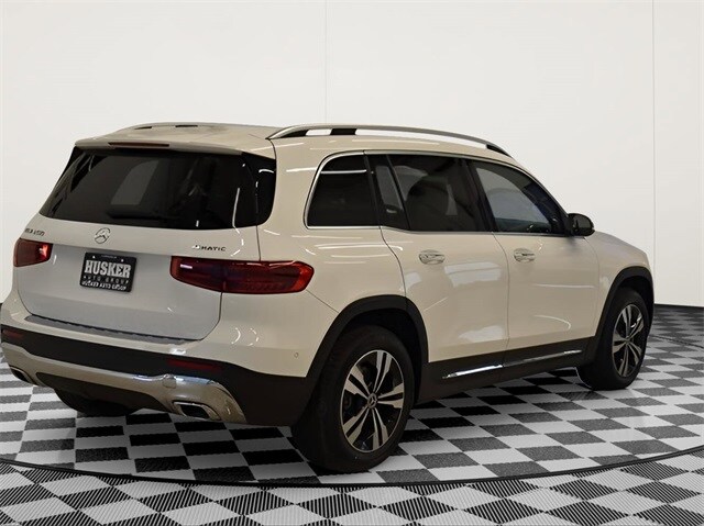 2025 Mercedes Benz GLB 250 4MATIC photo 3