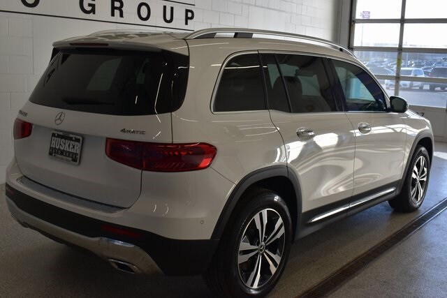 2025 Mercedes Benz GLB 250 4MATIC photo 4