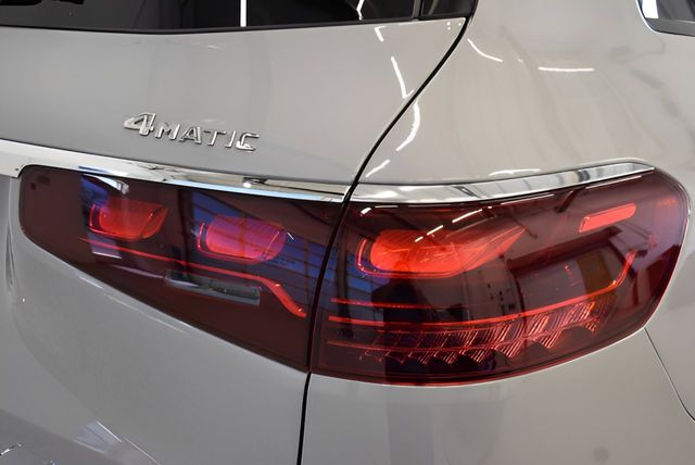 2026 Mercedes-Benz GLS Base - Photo 12