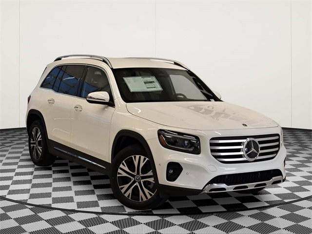 2025 Mercedes-Benz GLB Base's photo