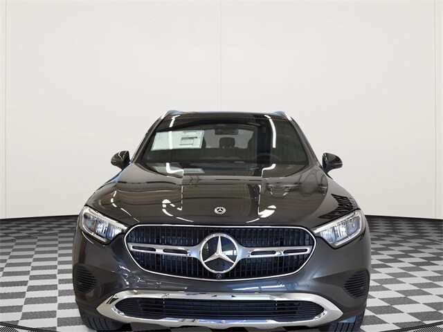 2026 Mercedes Benz GLC 300 4MATIC photo 3