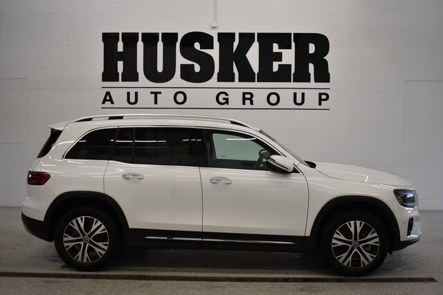 2025 Mercedes Benz GLB 250 4MATIC photo 2