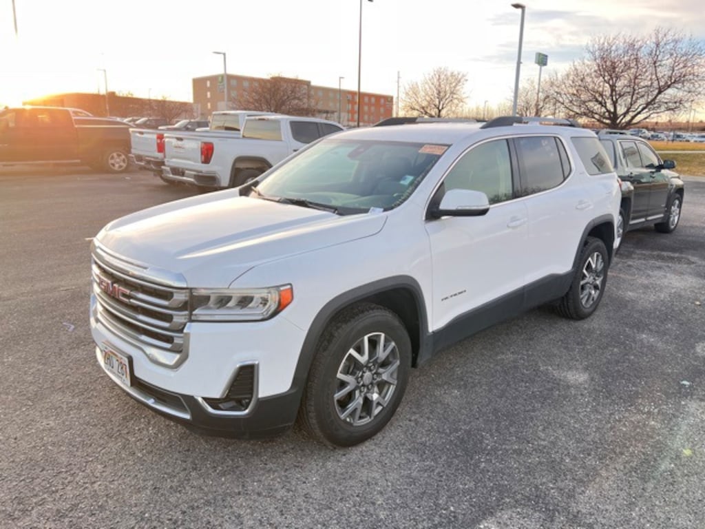 Used 2023 GMC Acadia SLT SUV