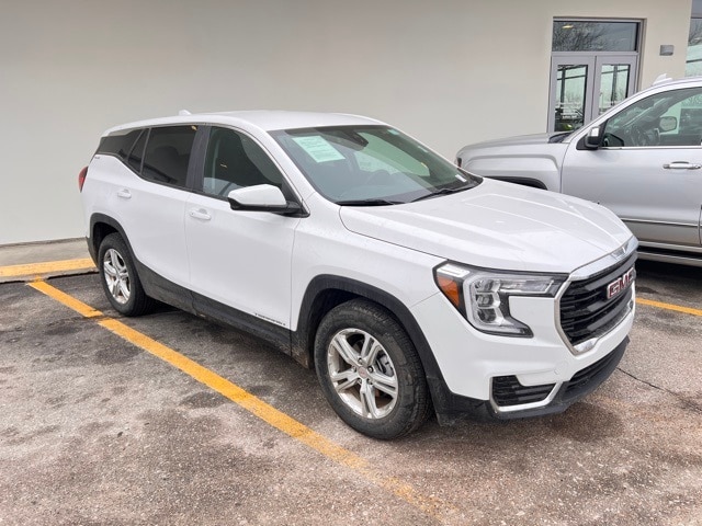 2024 GMC Terrain SLE's photo