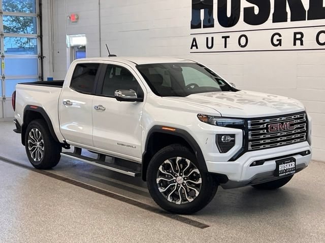2025 GMC Canyon Denali Crew Cab 4WD