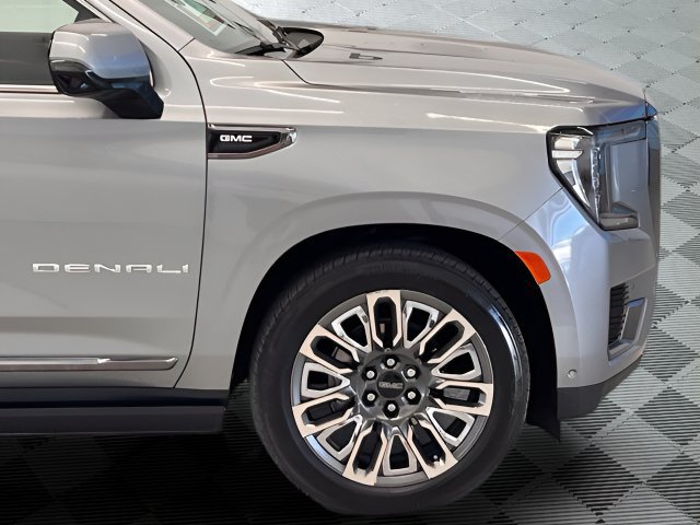 2024 GMC Yukon XL Denali Ultimate - Photo 8