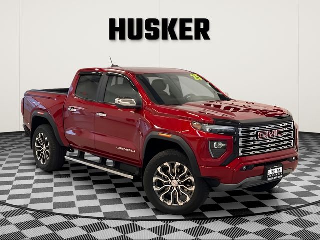 2025 GMC Canyon 4WD Denali Crew Cab Short Box's photo