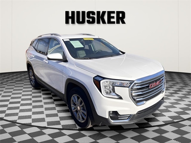 2024 GMC Terrain SLT's photo