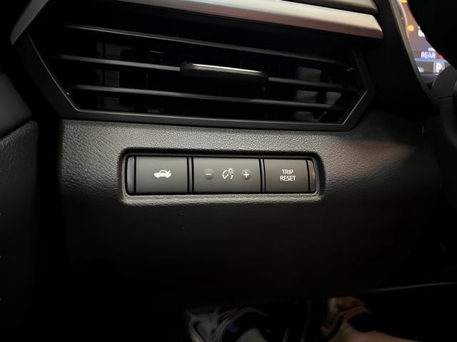 2025 Nissan Altima SV - Photo 20